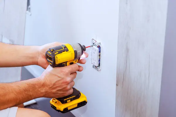 V L T Handyman Services